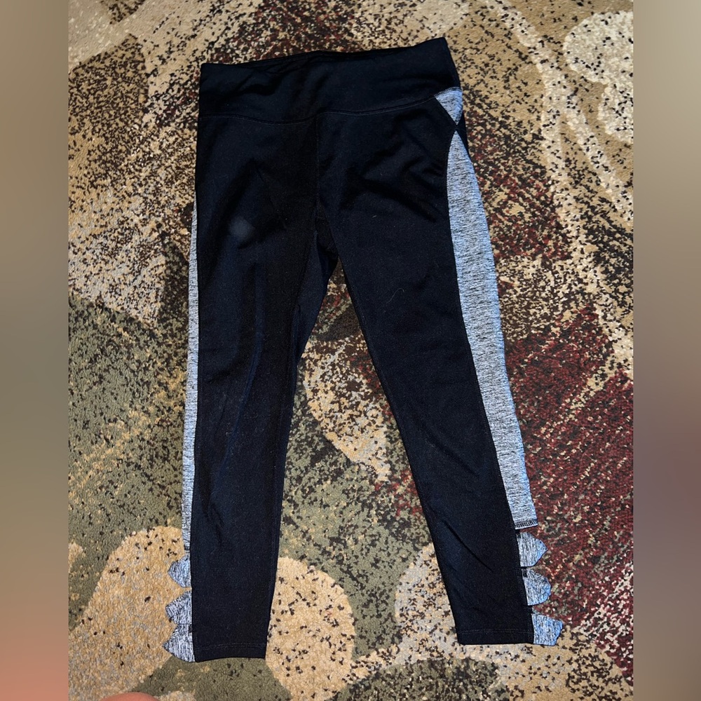 GAIAM Black and Gray Kids Leggings